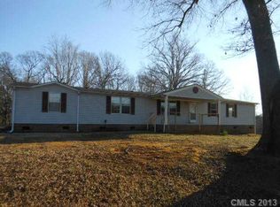 1134 Mauney Rd, Stanley, NC 28164