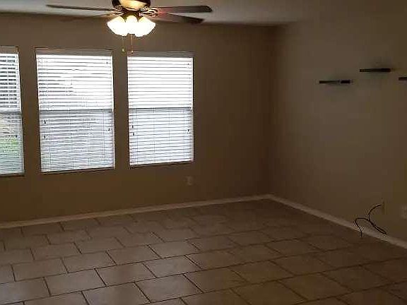 3rd image of 3947 Bulverde Pkwy