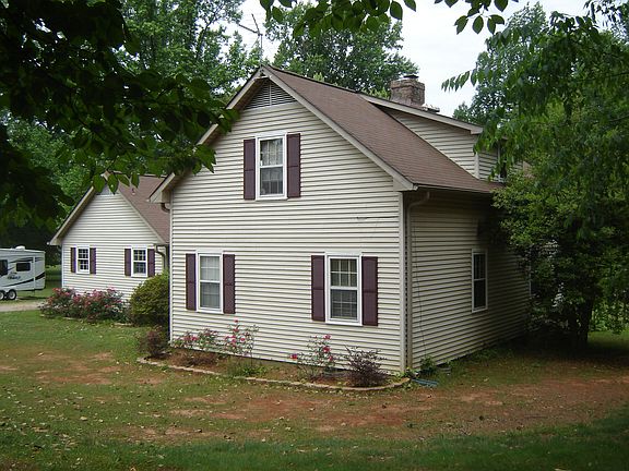 Fr rt 3/4 yard view