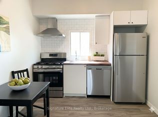 4 Pelham Rd #1, Saint Catharines, ON L2S1P9