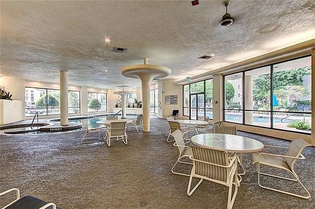 2nd image of 40 N Interstate 35 APT 6C1