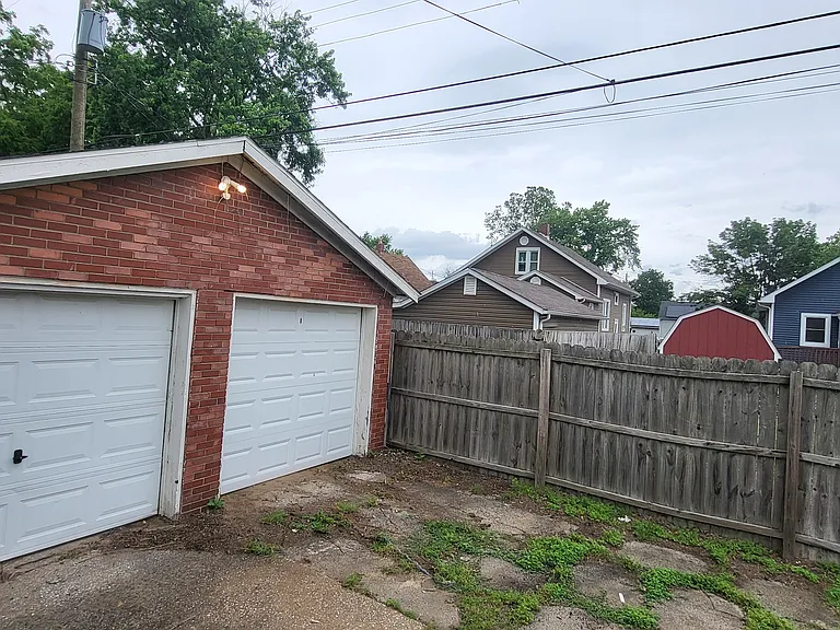 159 E Acton Ave — Photo 17
