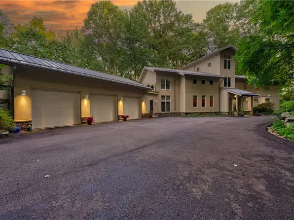 6 Whites Woods Trl, Indiana, PA 15701