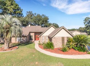 442 Lake Rosalind Dr, Midway, GA 31320