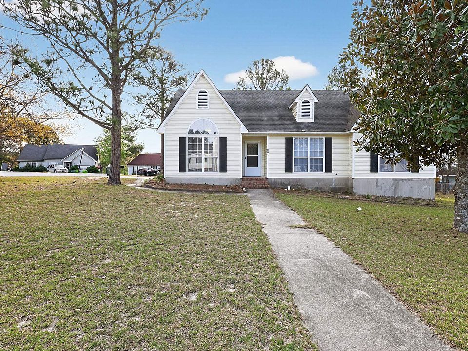 1st image of 804 Winslow Way