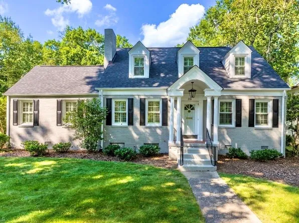 218 Elmwood Dr, Greensboro, NC 27408