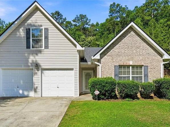 6141 Redtop Loop, Fairburn, GA 30213