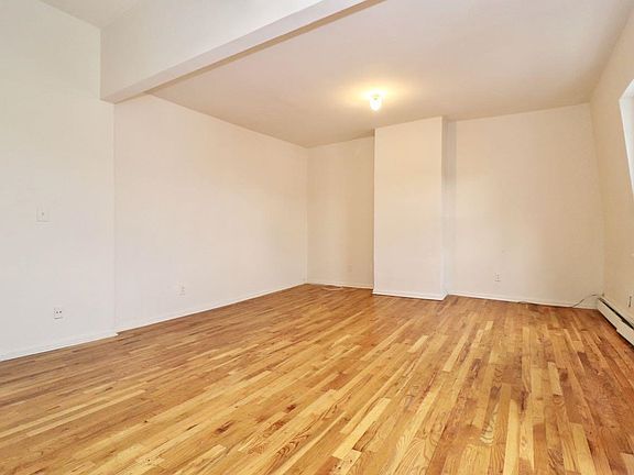 3rd image of 209 Ogden Ave #3