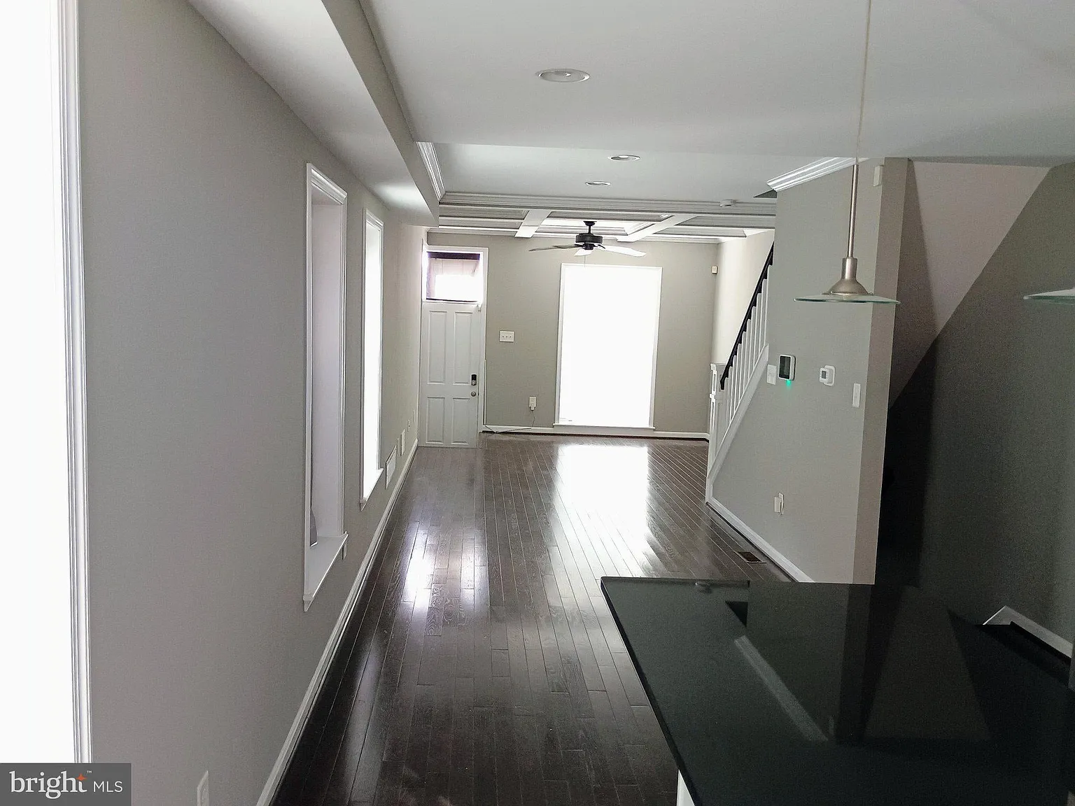 3 bed, 2.5 bath, 2078 sqft, $2,300 — Photo 4