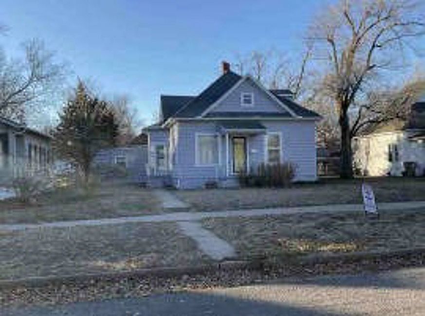 111 W 13th Ave, Hutchinson, KS 67501 Zillow