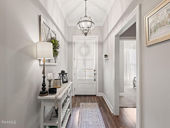 3rd image of 307 Adry Ln