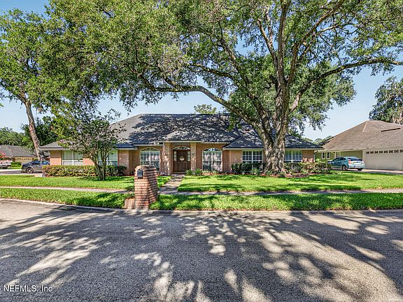 4th image of 12238 NOBLEMAN Drive