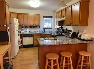 1028 E Green Tree Ct APT A, Appleton, WI 54915