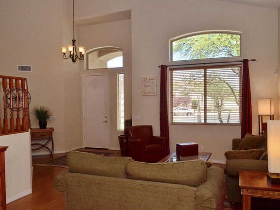3rd image of 392 W Sacaton Canyon Dr