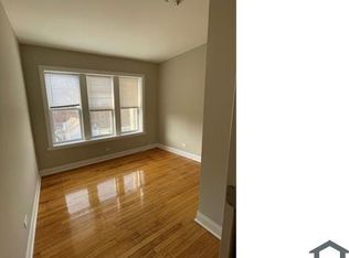 3219 W Division St APT 3S, Chicago, IL 60651