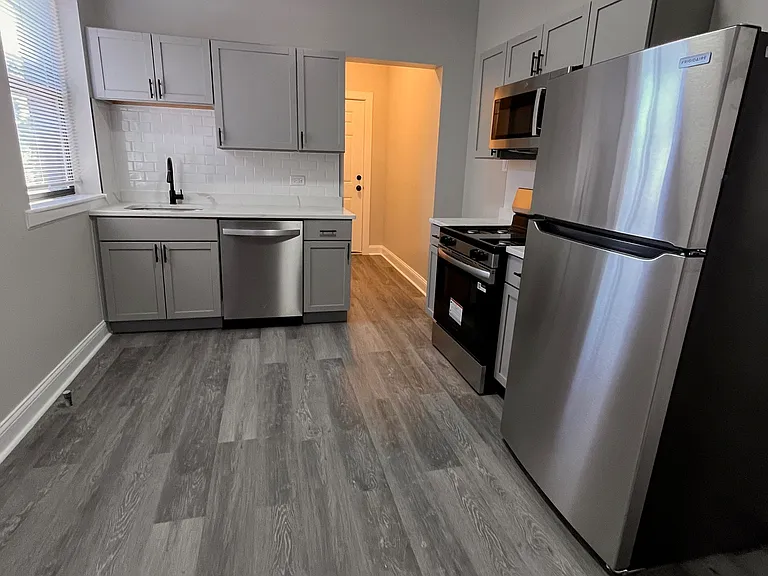 4918 S Vincennes Ave #3R — Photo 13