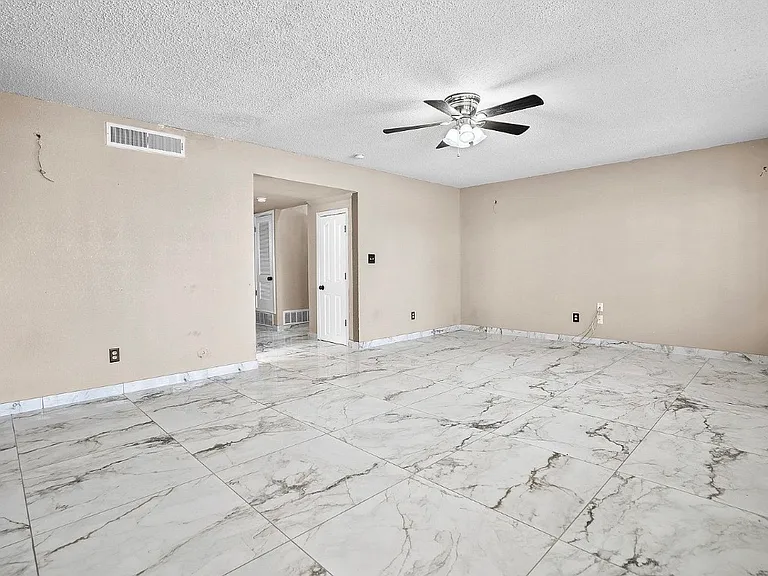 12517 Sun Spirit Dr — Photo 18