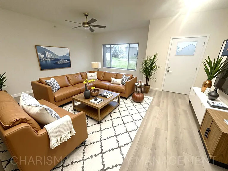 32nd Street Condominiums — Photo 6