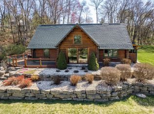 S1116 Hopi Ct, La Valle, WI 53941