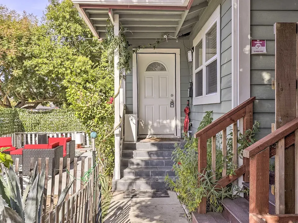 515 Mountain View Ave #A