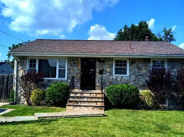 7122 E Cedar St, Landover, MD 20785