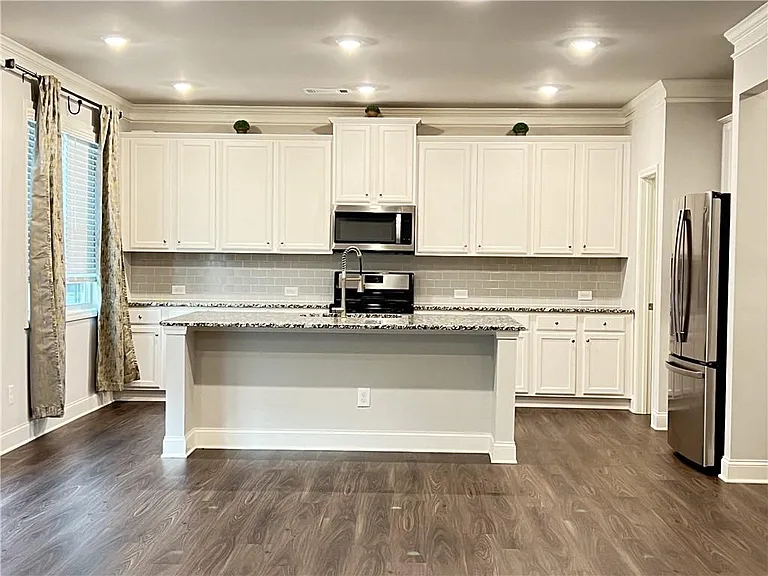 4675 Silver Oak Dr — Photo 17