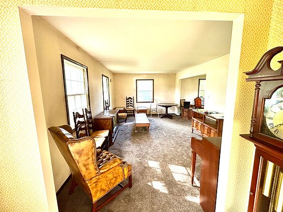 5th image of 120 Wilmslow Ln