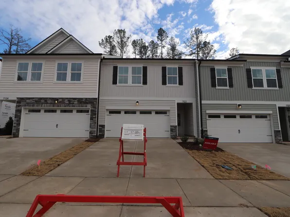 7122 Hubner Pl #37, Cary, NC 27519