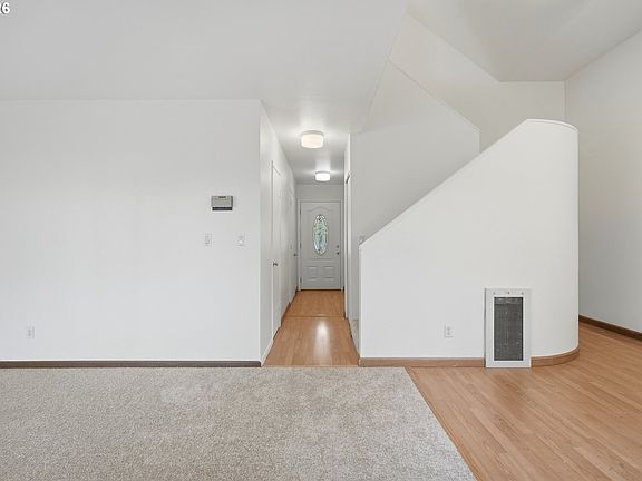2nd image of 17776 NW Lakeway Ct