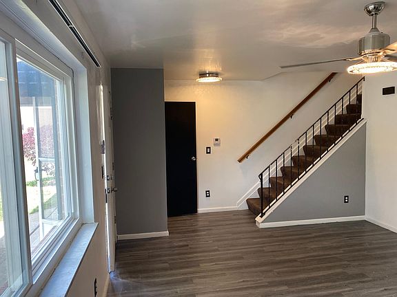 2nd image of 3073 Benchwood Dr #3073