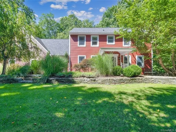 27 Lisa Lane, Tolland, CT 06084