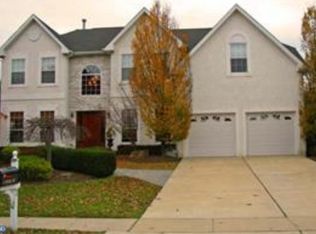 7 Furlong Dr, Cherry Hill, NJ 08003