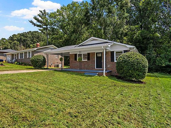 3rd image of 167 Lincoln Dr