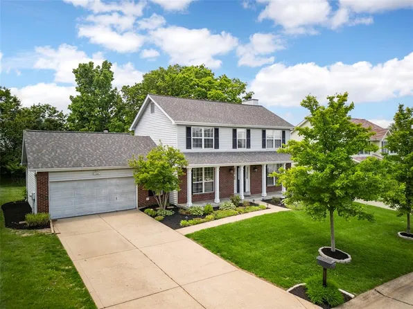 2329 Plum Grove Dr, O'Fallon, MO 63368