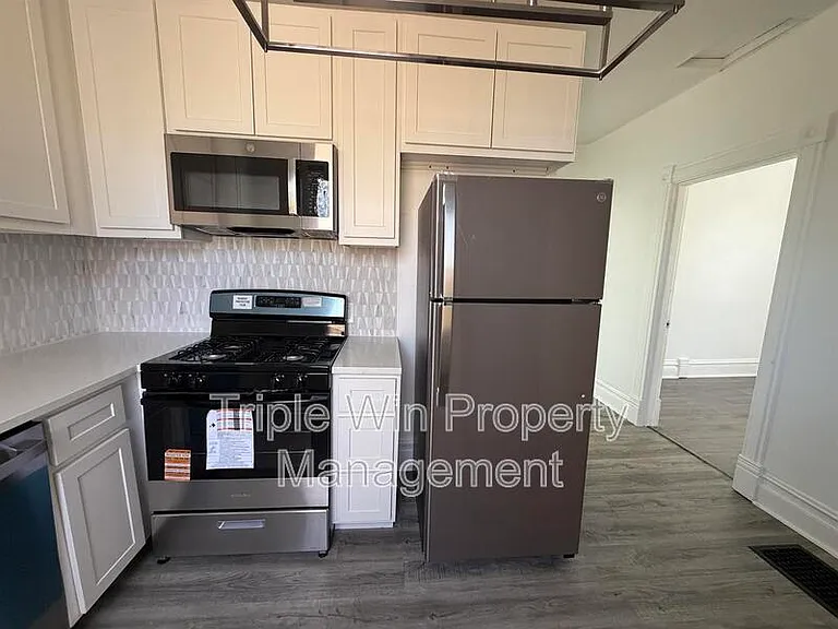 123 W Thornton Ave — Photo 15