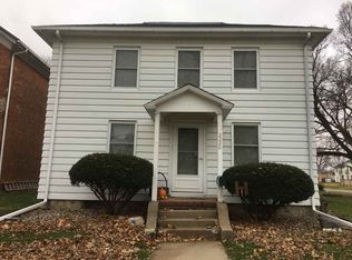 2226 Garfield St, Clinton, IA 52732