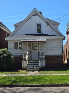 1791 Welch Ave, Niagara Falls, NY, 14303