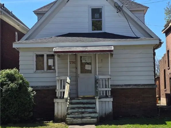 1791 Welch Ave, Niagara Falls, NY 14303