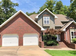 2148 E Meandering Way, Fayetteville, AR 72701