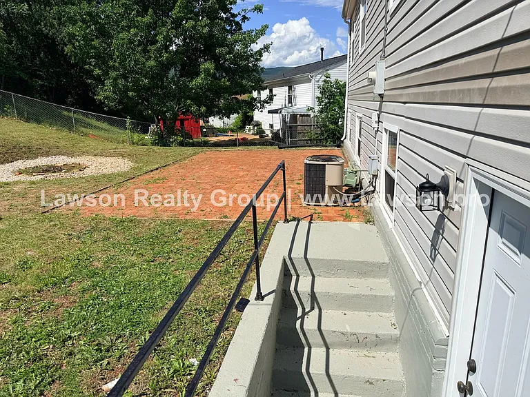 2868 Silver Leaf Dr — Photo 32