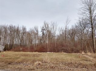 SE River Rd, Lake Milton, OH 44429