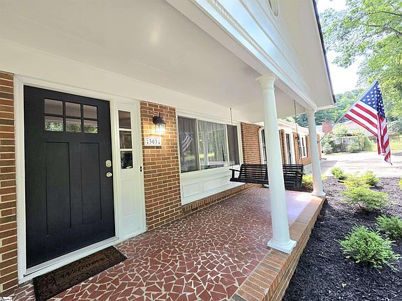 4th image of 303 E Belvue Rd