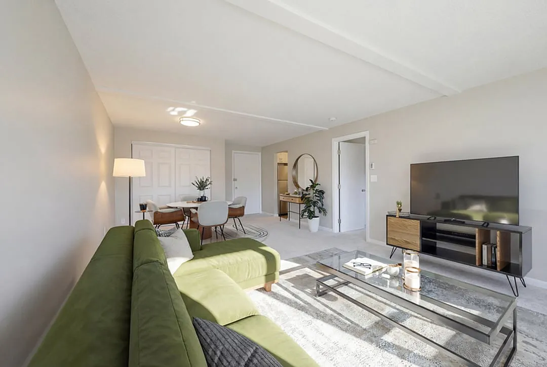 Princeton Green Apartments — Photo 1