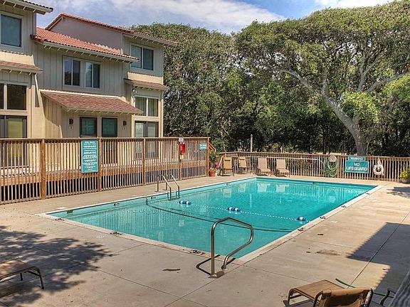 2nd image of 651 Salter Path Rd APT 5