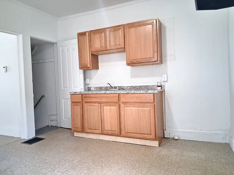 113 Church St — Photo 9