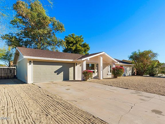 2nd image of 1528 W MORROW Drive