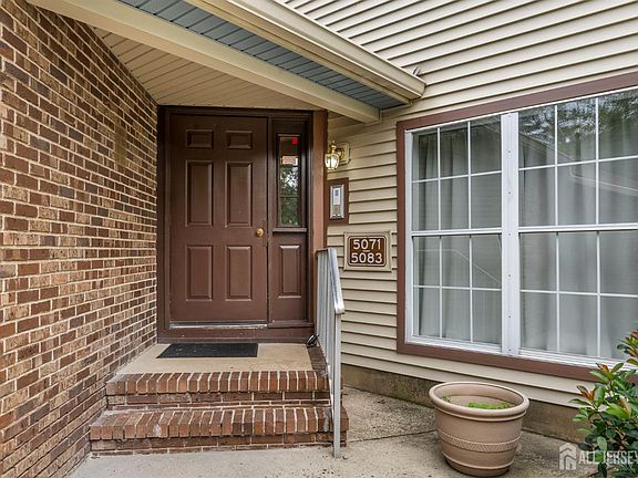3rd image of 5081 Beech Ct