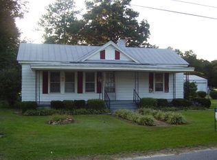 305 N 4th St, Pinetops, NC 27864