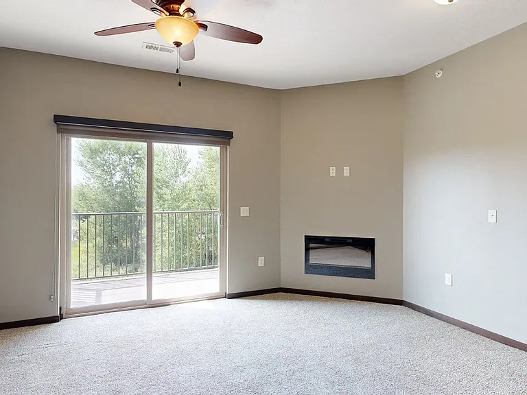 Villas of Omaha at Butler Ridge — Photo 68