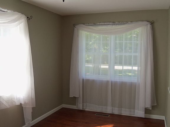 5th image of 859 Potters Ln